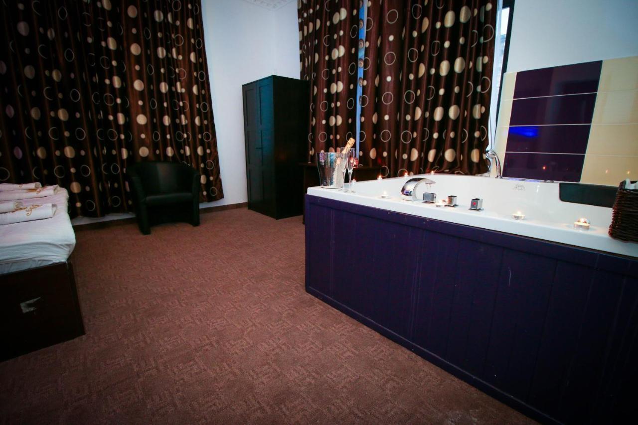 بوخارست Karma Luxury Room المظهر الخارجي الصورة